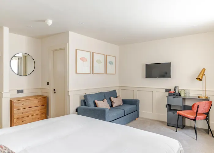 Grove House Hotel