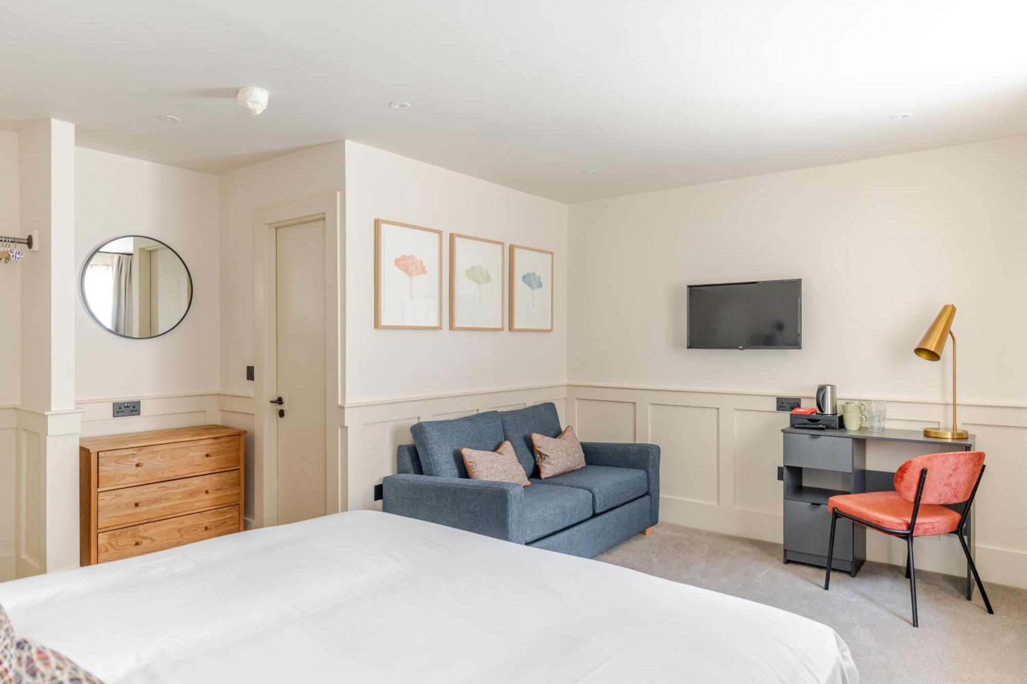 Hotel Grove House 3*
