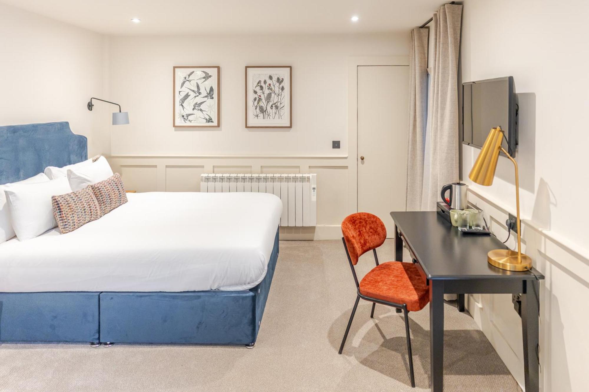 Grove House 3*