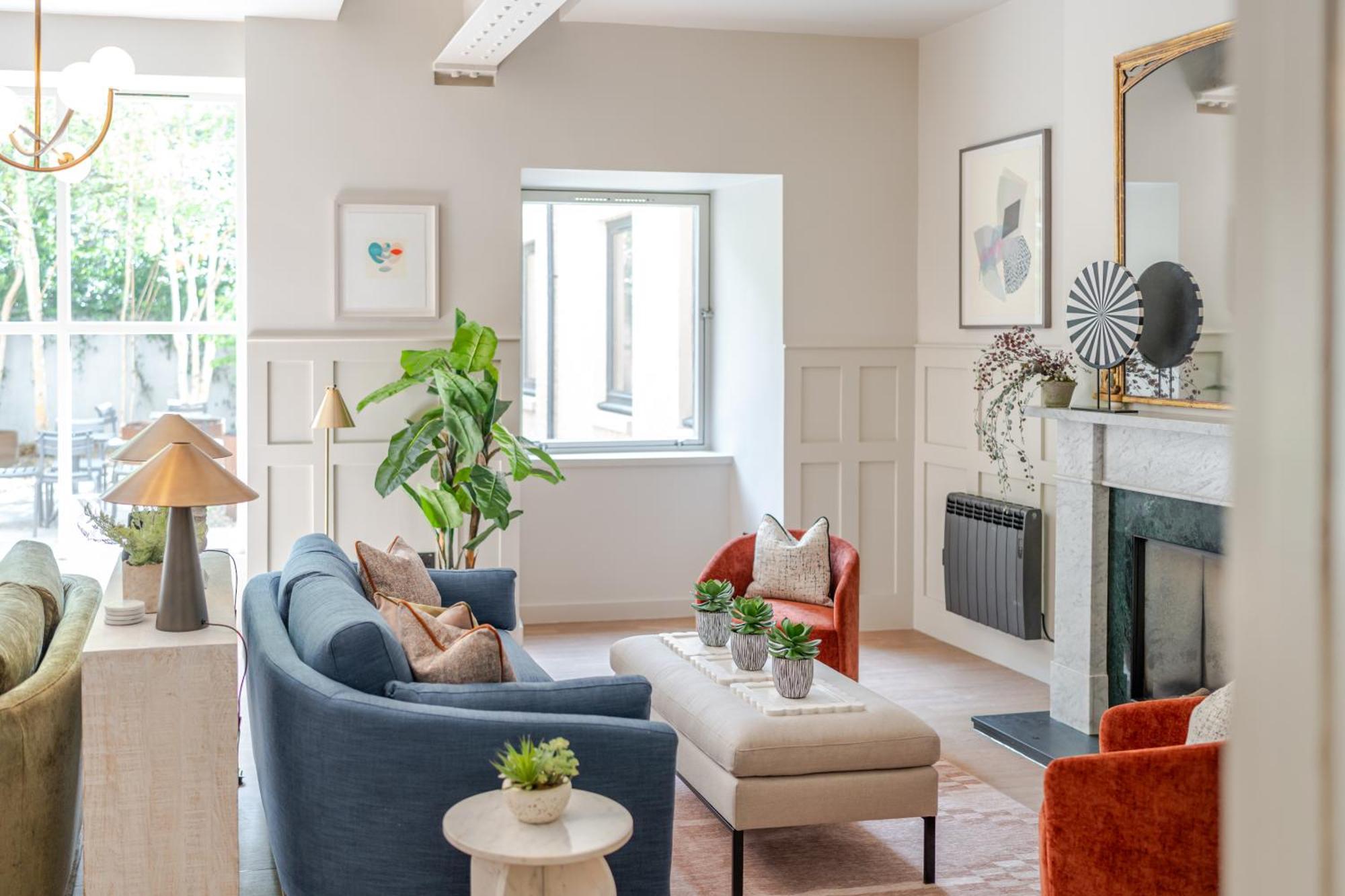 Grove House 3*