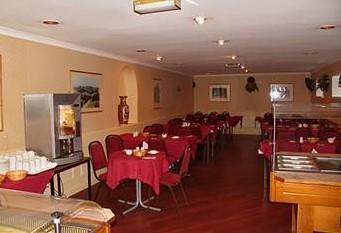 Grove House 3*