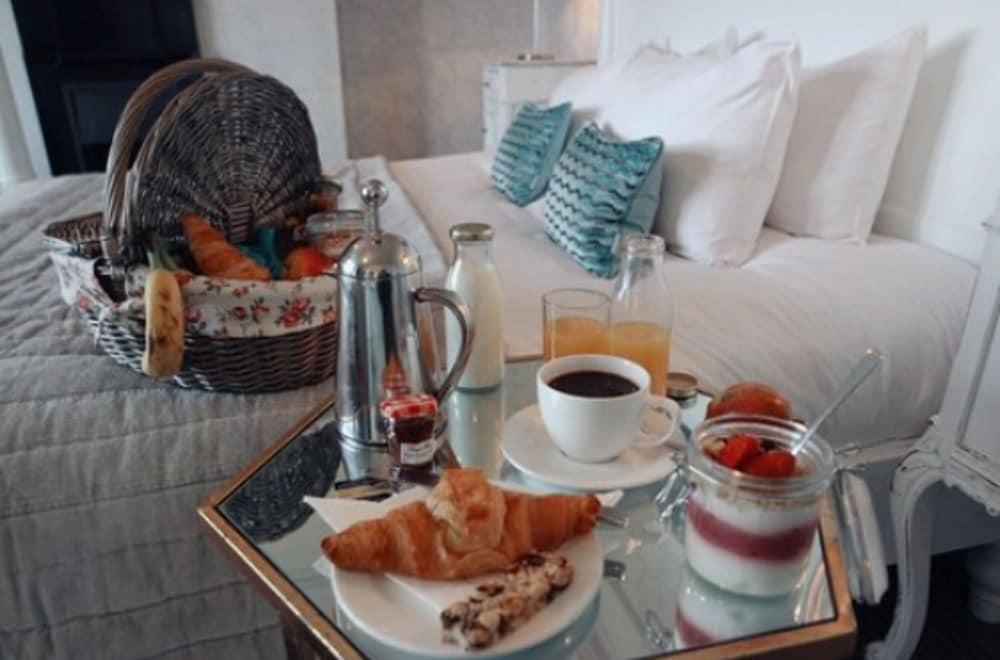 Grove House Hotel 3*