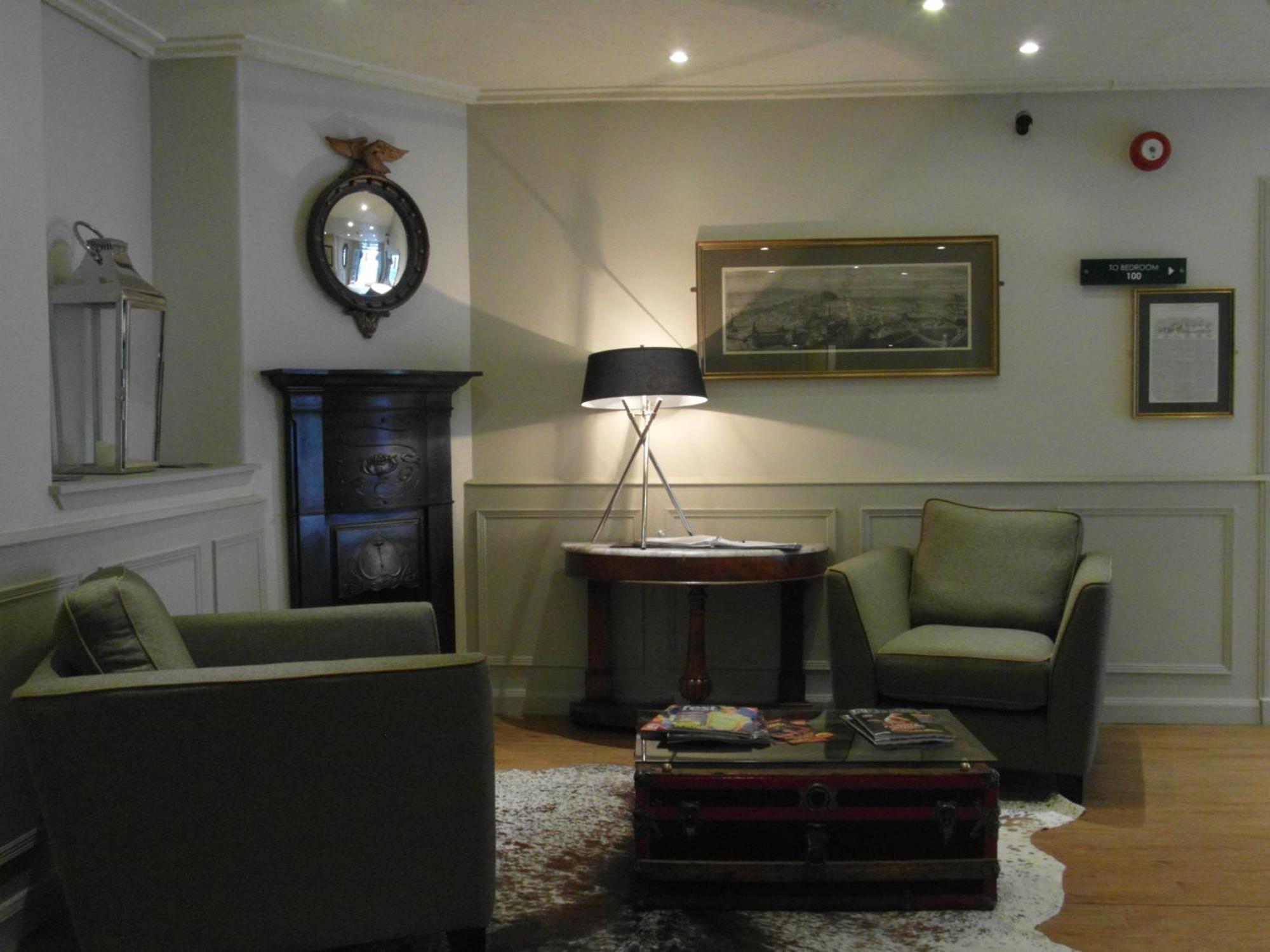 Hotel Grove House 3*