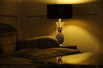 Grove House 3*
