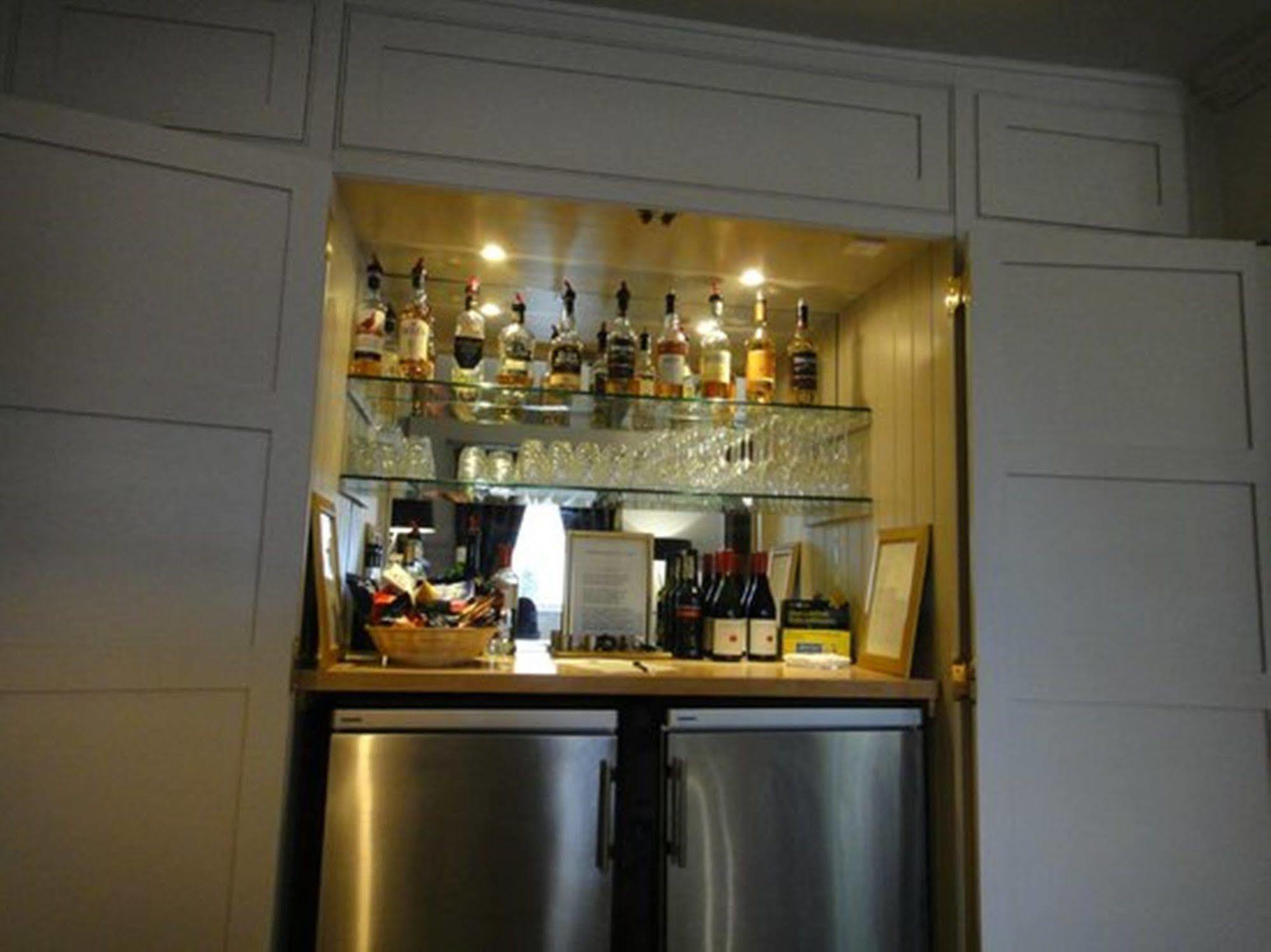 Отель Grove House 3*