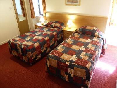 Grove House Hotel 3*
